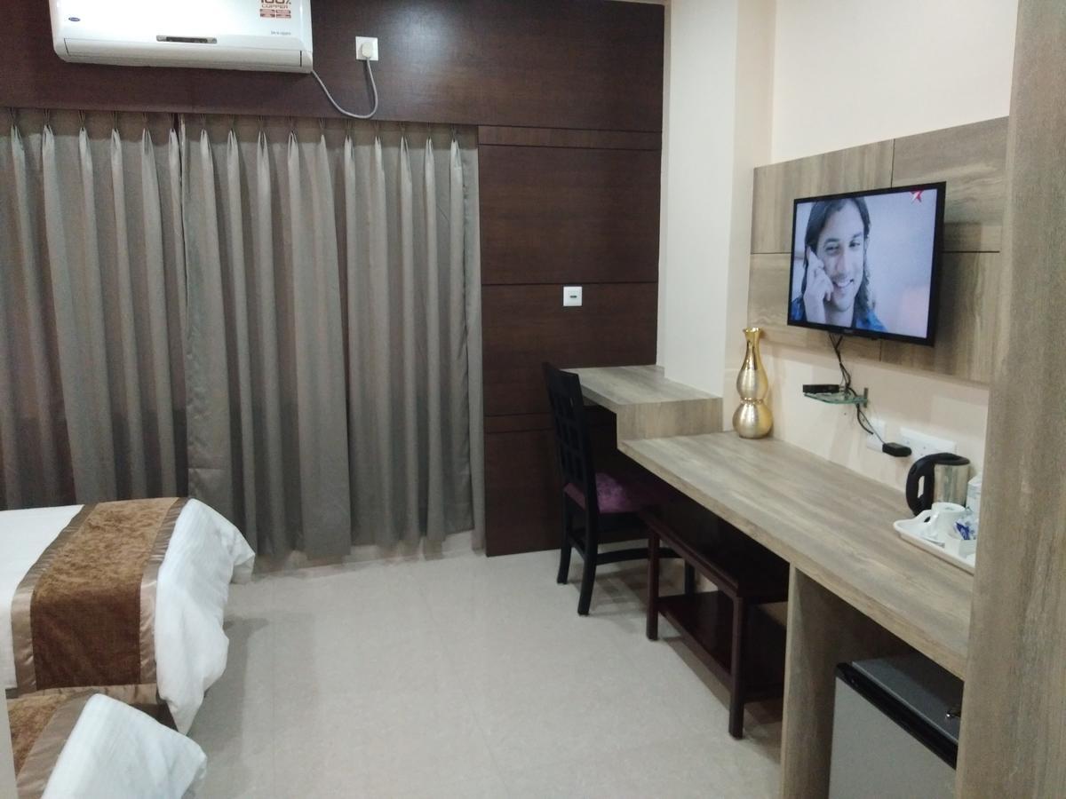 Hotel Welkin Residency Tezpur Ngoại thất bức ảnh
