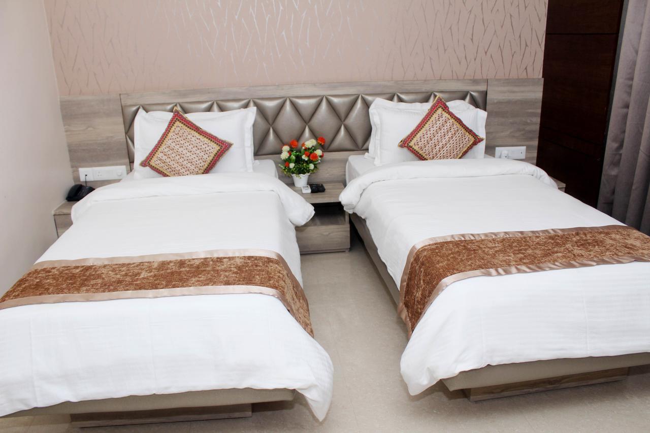 Hotel Welkin Residency Tezpur Ngoại thất bức ảnh